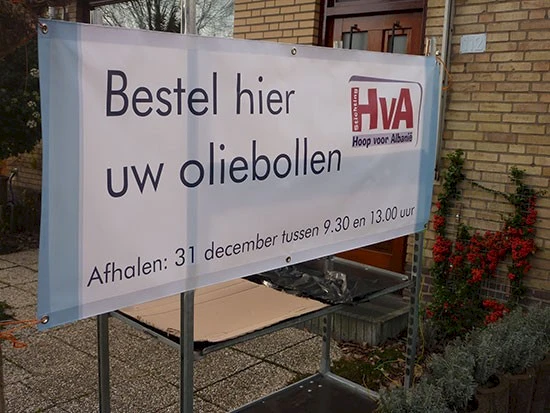 Oliebollenactie bij stichting Hoop voor Albanië