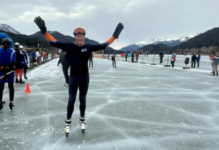 Schaatsactie levert €9.000 op voor jongerenhuis in Kazachstan